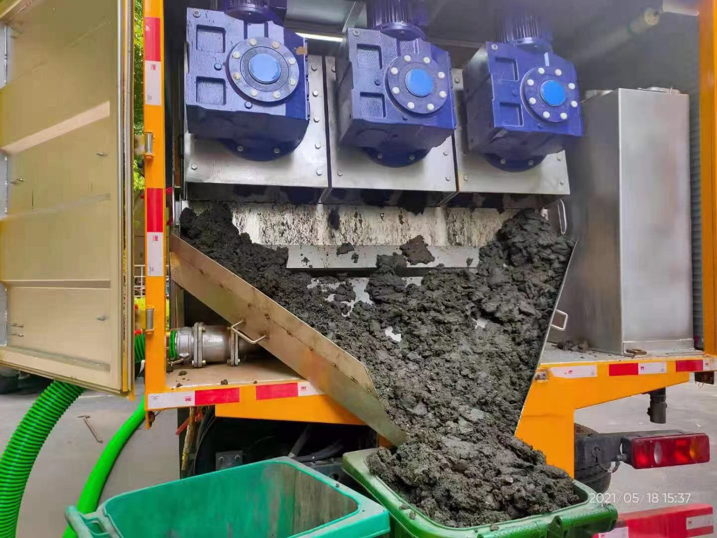 航空港化粪池清掏城市维护站-泥浆净化干湿分离处理